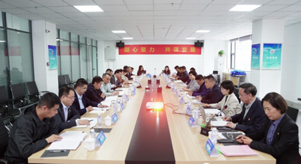 辉达娱乐董事长窦伯英出席河南省科技装备业商会一届六次理事会