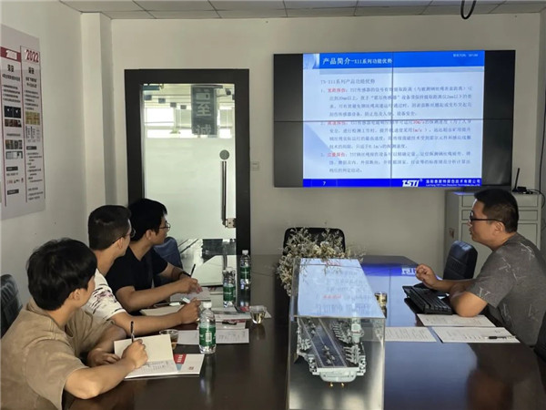 【辉达娱乐 · 客户培训】用我们的敬业给客户一份专业！