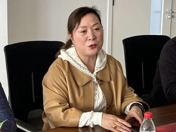 辉达娱乐董事长窦伯英