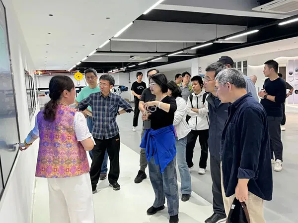 辉达娱乐公司内部